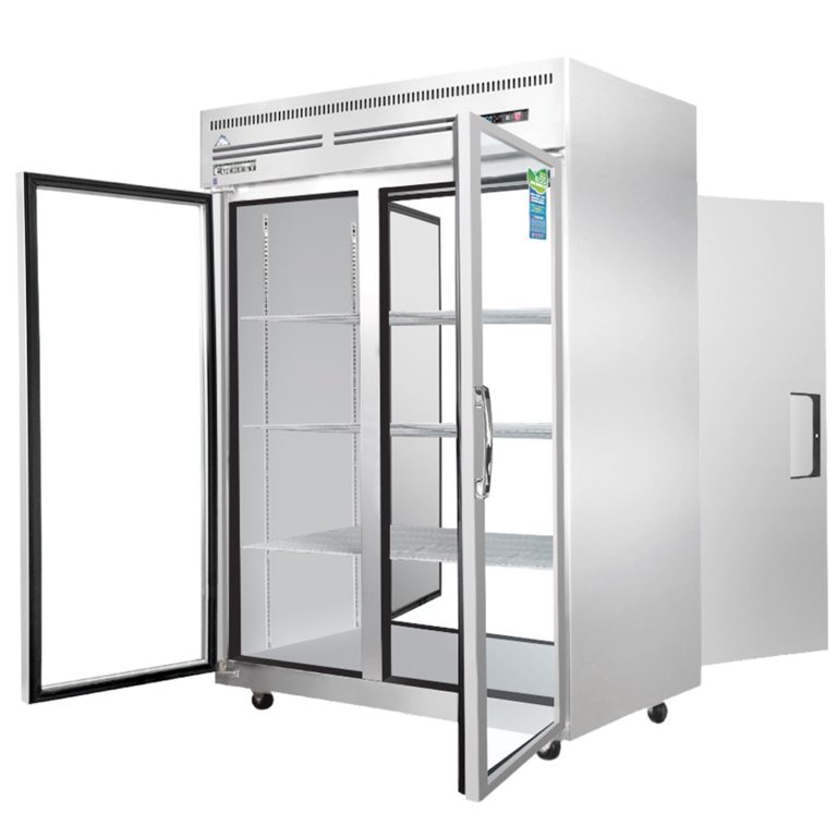 Everest ESPT-2G-2S 49 5/8" de acero inoxidable refrigerador de paso, 2 puertas sólidas de giro y 2 combinadas de vidrio, diseño de paso, montaje superior