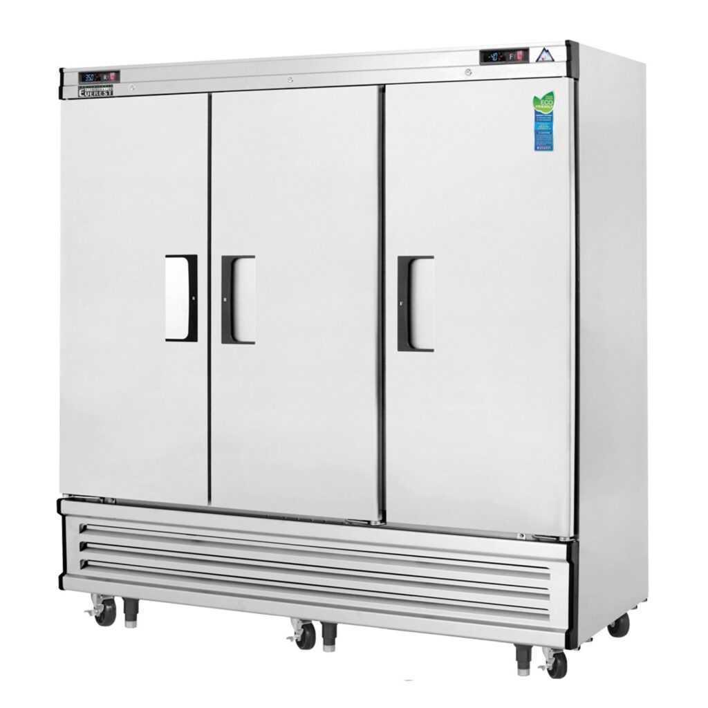 Everest EBRF3 74 3/4″ Stainless Steel Reach-In Refrigerator/Freezer Combo, 3 Solid Full Doors, Bottom Mount