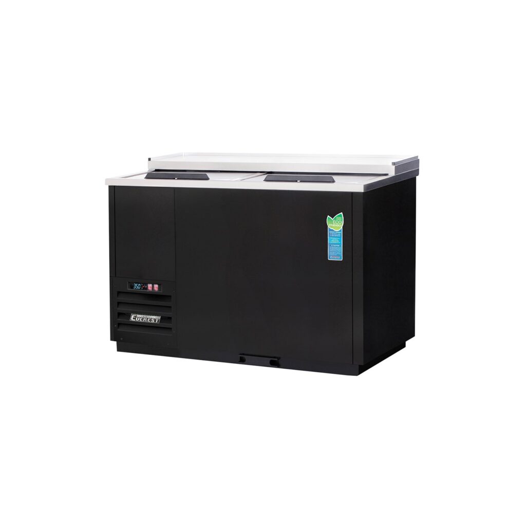 Everest EGC50 49 1/2″ Black Horizontal Bottle Cooler, 2 Solid Slide Lid Glass, 15 cu. ft.