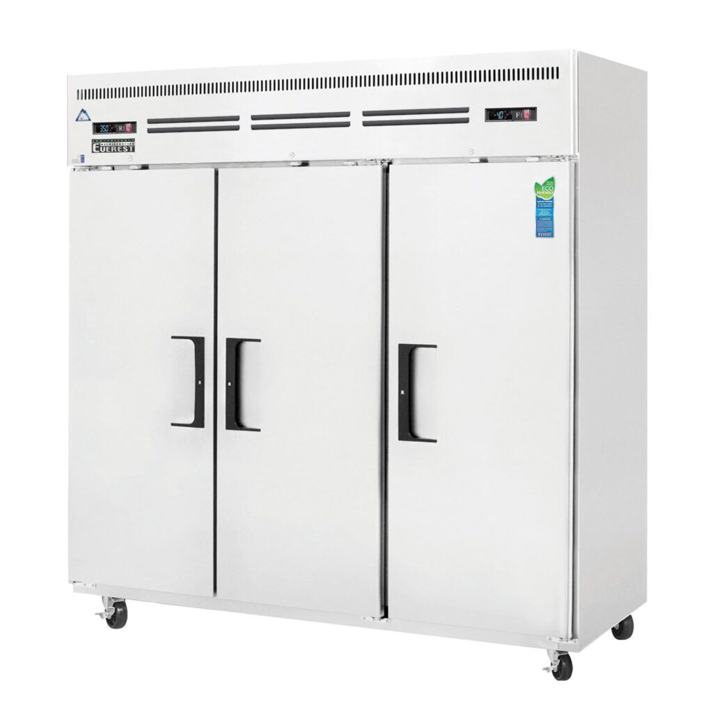 Everest ESRF3 74 3/4″ Stainless Steel Reach-In Refrigerator/Freezer Combo, 3 Solid Full Doors, Top Mount